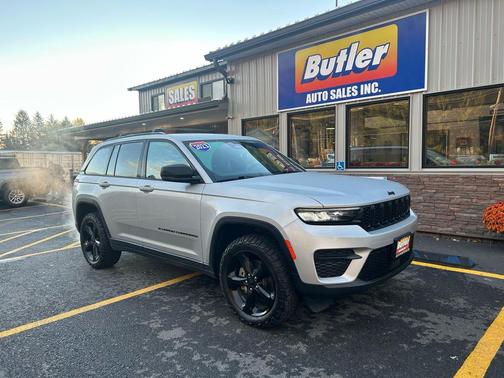 2023 Jeep Grand Cherokee Altitude