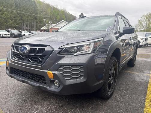 Magnetite Gray Metallic 2025 Subaru Outback Wilderness
