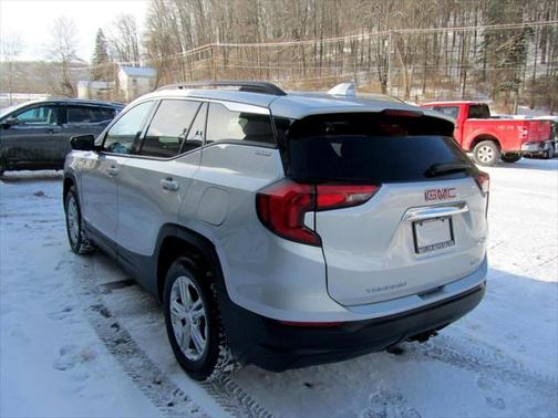 Quicksilver Metallic 2019 GMC Terrain SLE