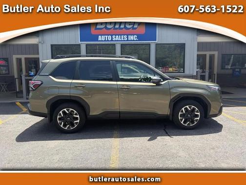 Autumn Green Metallic 2025 Subaru Forester Premium