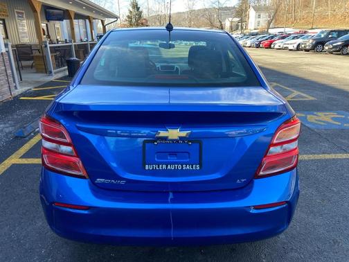 2019 Chevrolet Sonic LT