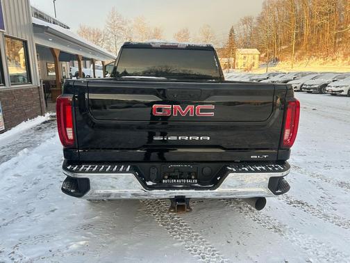 2022 GMC Sierra 2500 SLT