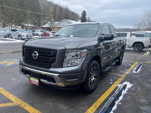 2021 Nissan Titan SV