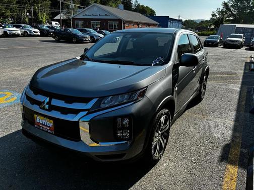 Alloy Silver Metallic 2025 Mitsubishi Outlander Sport 2.0 ES