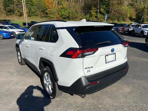 2020 Toyota RAV4 Hybrid LE