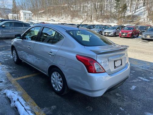 2019 Nissan Versa 1.6 SV