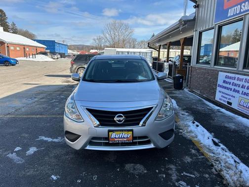 2019 Nissan Versa 1.6 SV