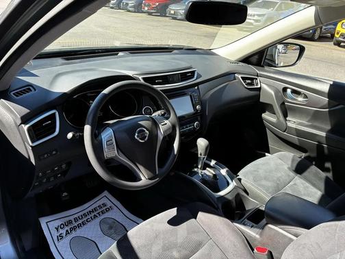 Gun Metallic 2016 Nissan Rogue SV