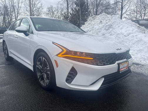 2022 Kia K5 LXS
