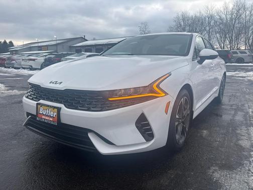 2022 Kia K5 LXS