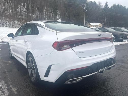 2022 Kia K5 LXS