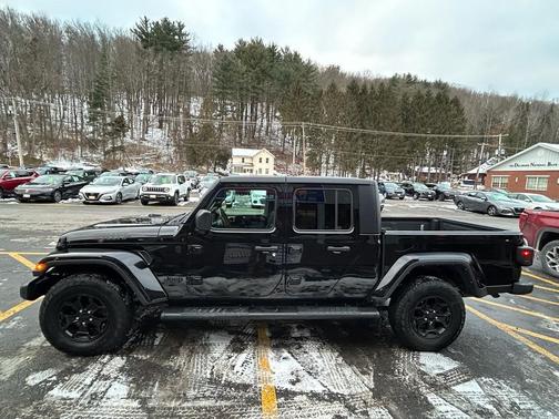 2021 Jeep Gladiator Willys 4x4