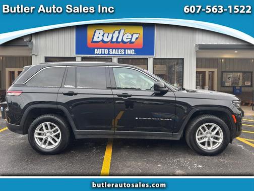 2023 Jeep Grand Cherokee Laredo