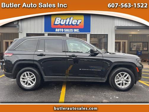 2023 Jeep Grand Cherokee Laredo