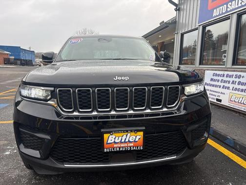 2023 Jeep Grand Cherokee Laredo