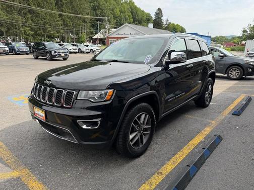 Diamond Black Crystal Pearlcoat 2019 Jeep Grand Cherokee Limited