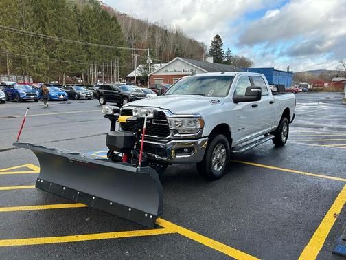 2024 RAM 2500 Big Horn Crew Cab 4x4 6'4' Box