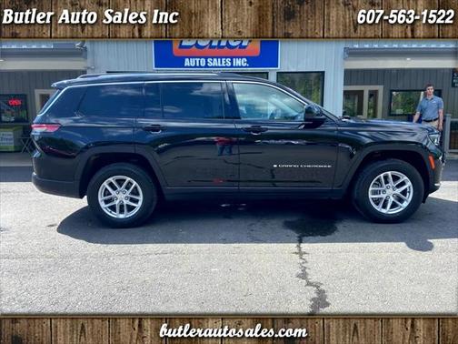 2022 Jeep Grand Cherokee L Laredo