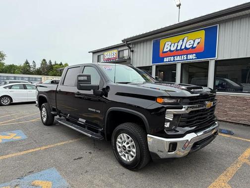 Black 2025 Chevrolet Silverado 2500 LT