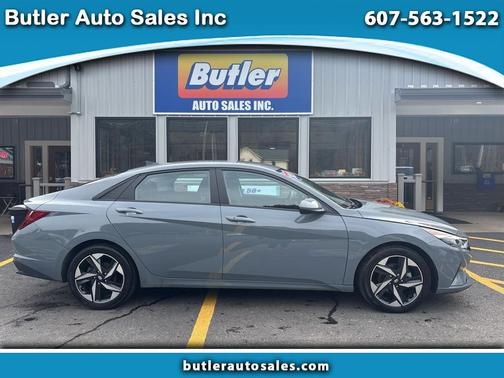 2023 Hyundai ELANTRA SEL