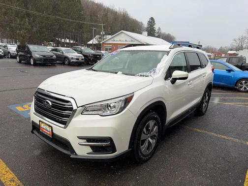 Crystal White Pearl 2022 Subaru Ascent Premium 7-Passenger