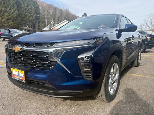 Blue Glow Metallic 2024 Chevrolet Trax LS