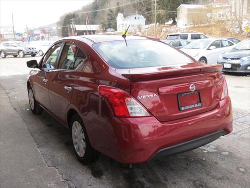 2017 Nissan Versa 1.6 SV