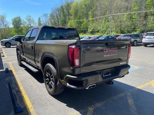 Deep Bronze Metallic 2024 GMC Sierra 1500 Elevation