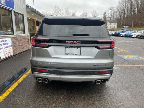 2025 GMC Acadia Elevation AWD
