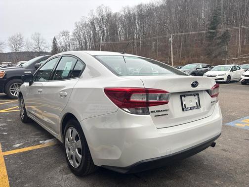 2017 Subaru Impreza 2.0i