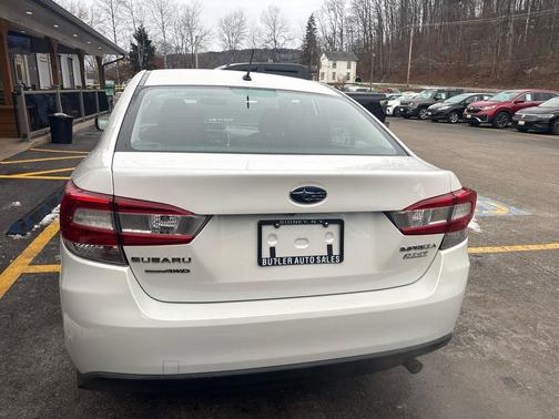 2017 Subaru Impreza 2.0i