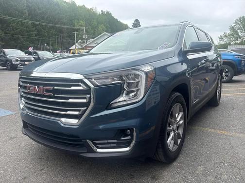 Blue 2024 GMC Terrain SLT