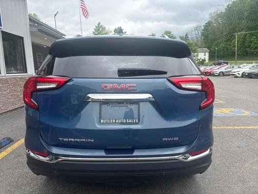 Blue 2024 GMC Terrain SLT