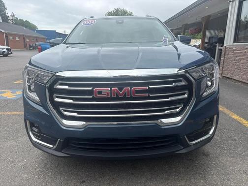 Blue 2024 GMC Terrain SLT