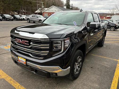 2024 GMC Sierra 1500 SLT