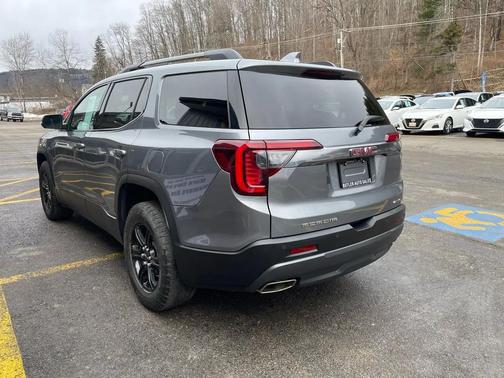 2021 GMC Acadia AT4