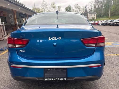 Sporty Blue 2022 Kia Rio S