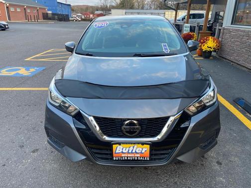 2021 Nissan Versa 1.6 SV