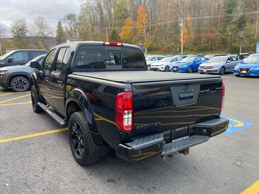 2021 Nissan Frontier SV