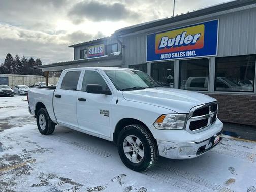 2022 RAM 1500 Classic SLT
