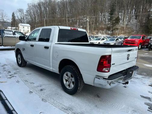 2022 RAM 1500 Classic SLT