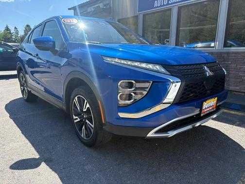 Lightning Blue Metallic 2024 Mitsubishi Eclipse Cross SE