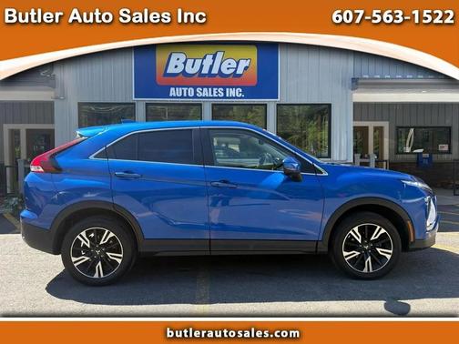 Lightning Blue Metallic 2024 Mitsubishi Eclipse Cross SE