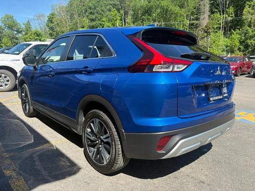 Lightning Blue Metallic 2024 Mitsubishi Eclipse Cross SE