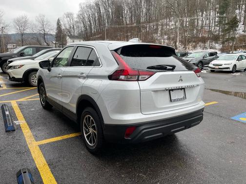 2024 Mitsubishi Eclipse Cross ES