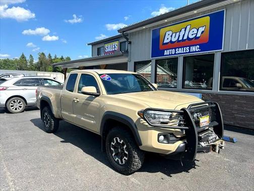 2017 Toyota Tacoma SR5