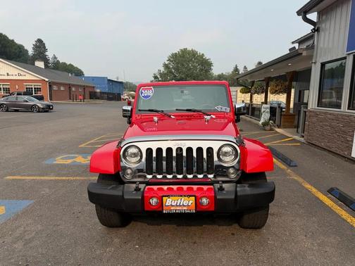 Firecracker Red Clearcoat 2018 Jeep Wrangler JK Unlimited Sahara