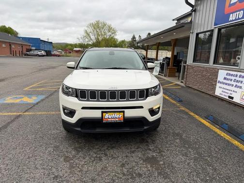 White Clearcoat 2018 Jeep Compass Latitude