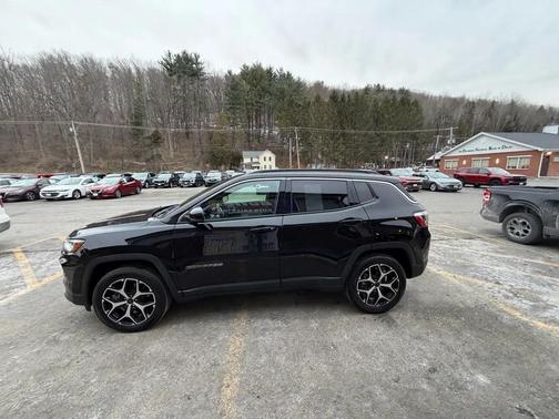 2025 Jeep Compass Limited