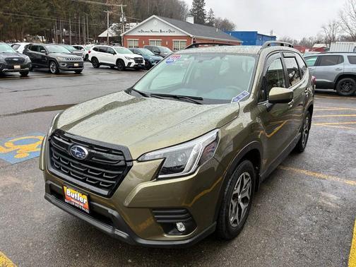 2024 Subaru Forester Premium